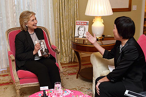 希拉蕊：依賴中國太深 會讓台灣變脆弱