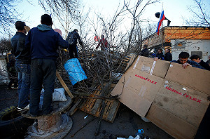 內戰危機外有俄羅斯  烏克蘭持續緊張