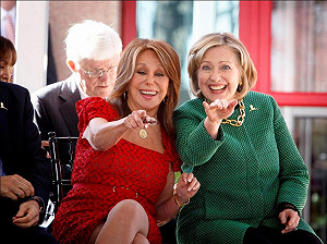 希拉蕊就定位  智囊金主曼哈頓大集結