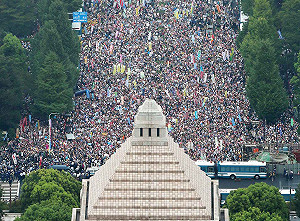 抗議安保法  12萬日人東京集會創紀錄