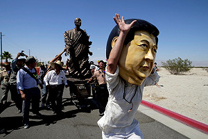 藏人法輪功接續抗議   歐習會外不平靜