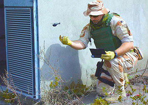 迷你偵察機 對抗塔利班新武器