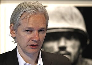 躲厄瓜多使館  亞桑傑尋求政治庇護