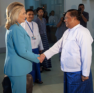 美國務卿希拉蕊訪緬  半世紀層級最高