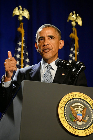 歐巴馬去年賺不到50萬美元 10年來最低