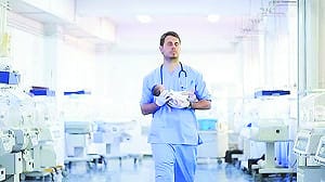 澳洲白人醫生加入IS  拍短片搞洗腦