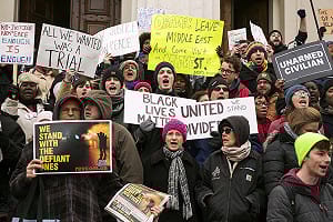 感恩節連休開始  美抗議種族歧視浪潮漸歇