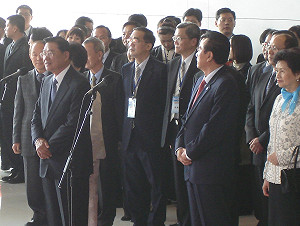 陳雲林遲到  江丙坤枯站10分鐘