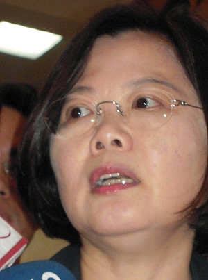 拜會北縣議長   蔡英文有信心到議會報告