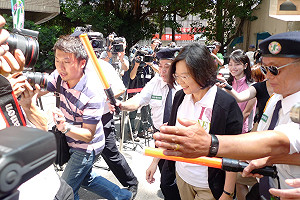 小英忙黨務 朱立倫走訪碧潭
