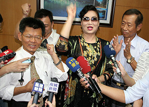 烏龍事件  楊秋興陣營不做回應