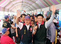 大台中選戰  胡志強扮「母雞」