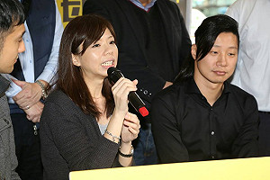 冷靜而勇敢 洪姐洪慈庸宣布參選立委