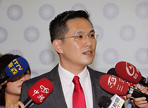 連戰赴中紀念抗戰  府：要堅持對等尊嚴