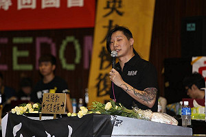 Freddy：馬若不回應  議場辦跨年演唱會