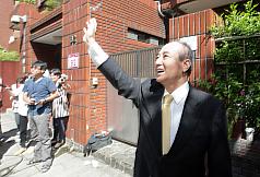 王金平主持朝野協商  藍黨鞭姍姍來遲