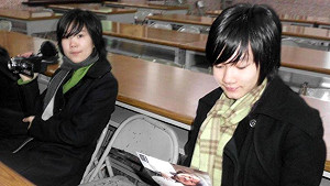 施蜜娜噴黑漆 在家自學有父母之風