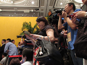 中方記者會僅開放3問  周玉蔻暴怒質疑