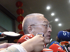 1天內3度澄清  吳敦義：辭副主席非切割