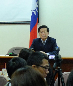 排監督條例、自經區  藍：有不可耽擱壓力