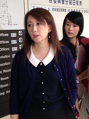 《蘋果》民調：柯大勝連11% 連小贏姚3%