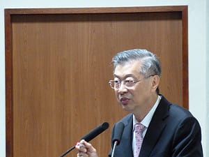 誰會放火燒自己？府院同駁「圍豬救牛」說