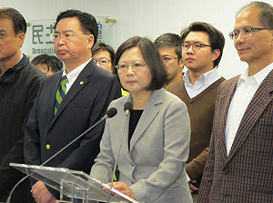 嚴查台南議長跑票  綠延攬前檢察長調查