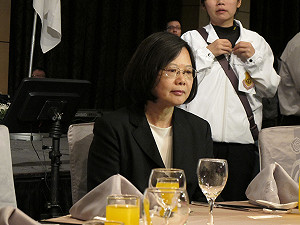 小英：民進黨無私 把不分區交給社會運用