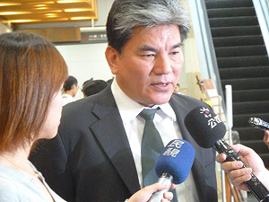 白狼拿統戰手冊  李鴻源：沒「事先約好」