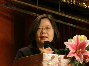 蔡英文：沒換掉高層 內閣改組成效有限