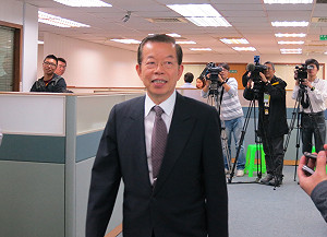 總統兼任黨主席  謝長廷：權力過於集中