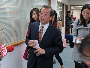 總統初選提早  謝長廷：不利立委補選