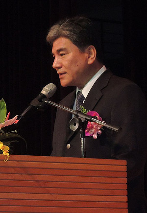 李鴻源：證明書送達中選會 即失立委資格