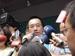 陳致中選立委機率五成  民進黨挫咧等