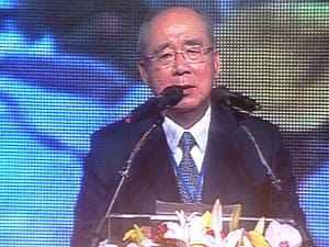 淚眼婆娑  吳伯雄：國民黨不擅鬥爭要團結