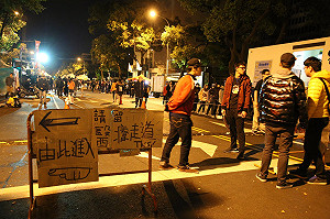 鬧內鬨？黑島青與1985聲明：外界誤解