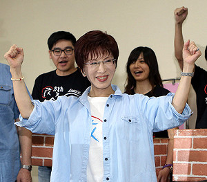 搶頭香登記 洪秀柱：依道不依勢 依志不依力