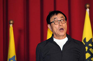 不滿藍營高喊台灣 劉家昌考慮選總統