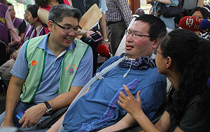 沈批12年國教壓垮國民黨 連：無助解決問題