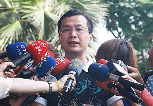 選基隆市長？ 羅智強：月中出國後就知道