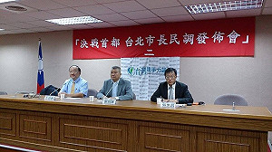 柯38.4%贏連34%  民眾支持連食安發言