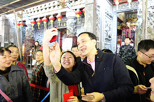 談「武則天坐天」 朱立倫：每籤都是好話