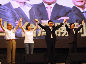 綠2012誰出線？  4天王動向受矚目