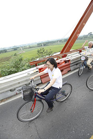 蔡英文：跨越濁水溪 決戰中台灣