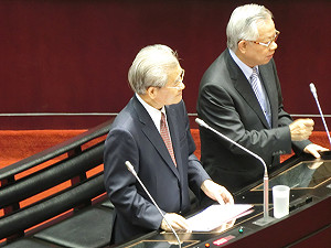 認同油電雙漲錯誤？毛揆跳針：政策與時俱進