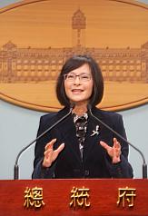 內定媒體隨元首出訪  全民買單