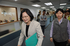 蔡英文維安提升  警官進駐