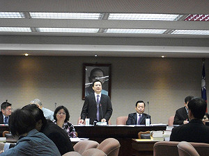 張善政2度缺席  立委轟：耍特權、大牌