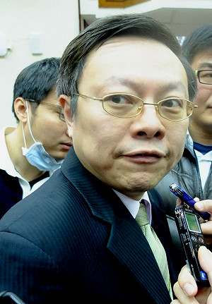 學生被批黑箱決策  王郁琦：可體會政府難處