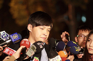 呂秋遠：要陳為廷退選，憑哪一點？